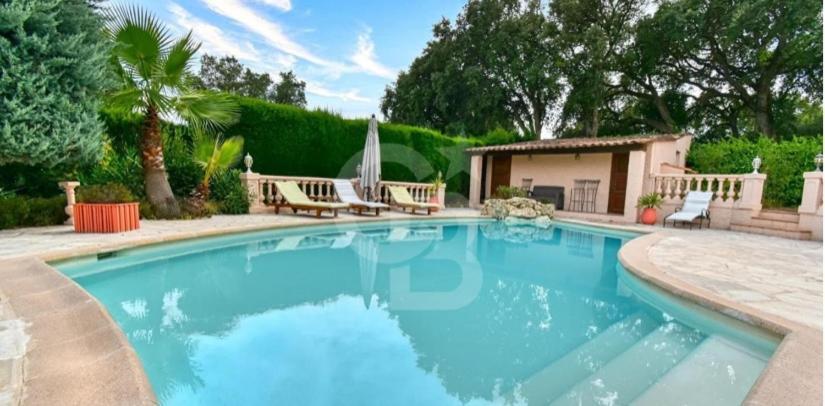 הוילה ואלאוריס Domaine Des Tuilieres Avec Piscine מראה חיצוני תמונה
